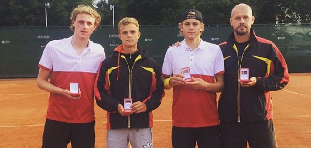 Frederic Jacobs, Arnoud Bovy, Zizou Bergs en Bertrand Tinck op de European Summer Cups in Rochelle - © Zizou Bergs (Instagram)