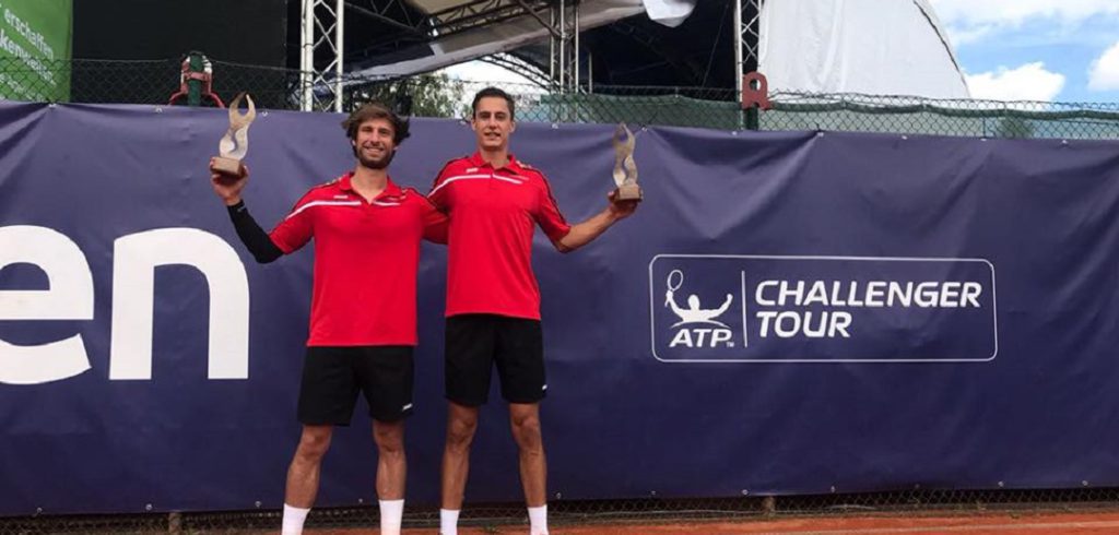 Sander Gillé en Joran Vliegen - © Wilson Tennis Academy Genk (Facebook)