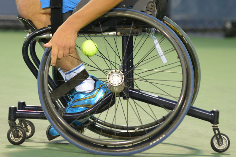 Rolstoeltennis - © Edwin Martinez (www.flickr.com)