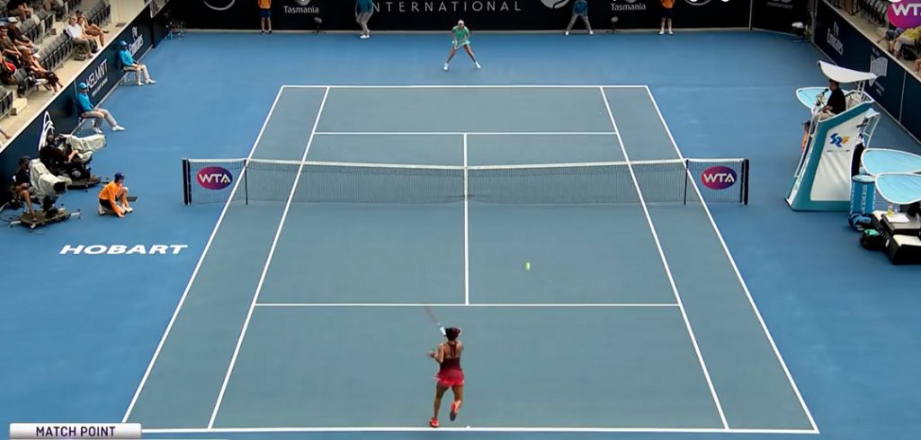 Elise Mertens en Heather Watson - © Screenshot YouTube