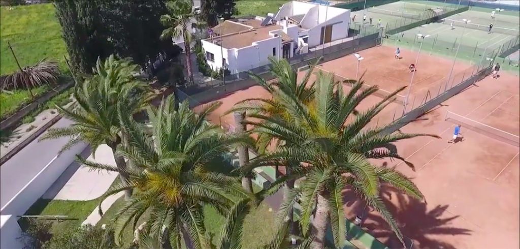 Tennisreizen Ibiza - © Nick de Stigter (Facebook)